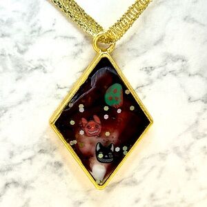 Diamond shape charm Villians